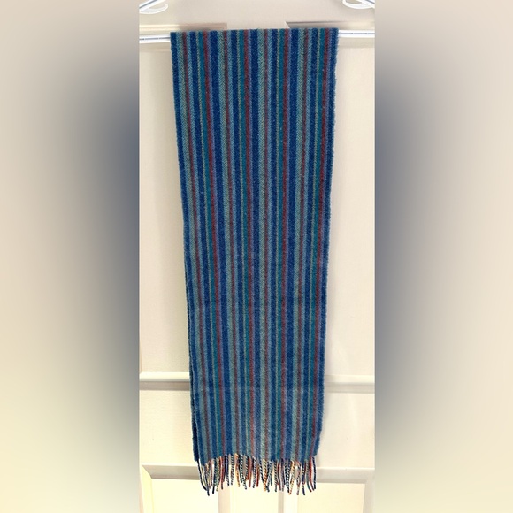 100% Lambswool Multi Coloured Scarf - Picture 5 of 5